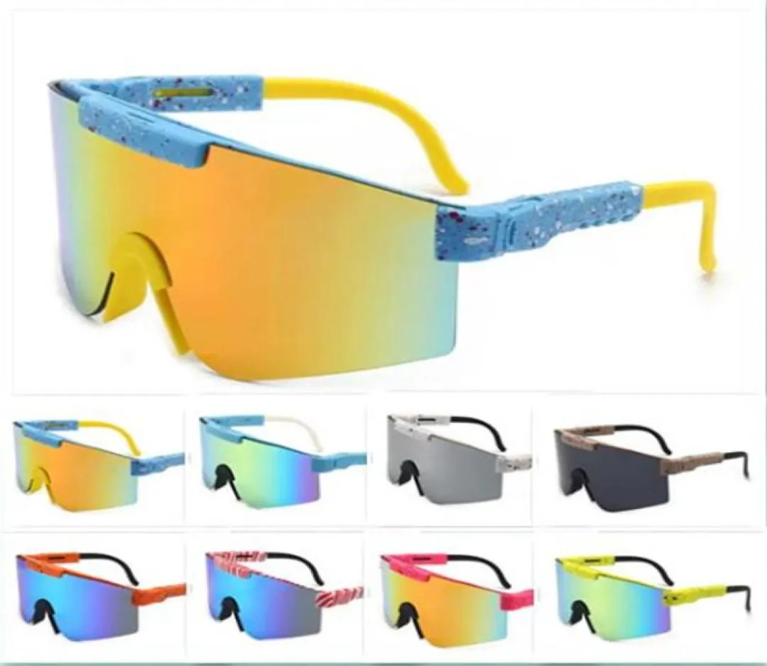 2022 Original Sport Google Polarised Solglasögon för Menwomen Outdoor Windproof Eyewear 100 UV Mirrored Lens Gift5546552