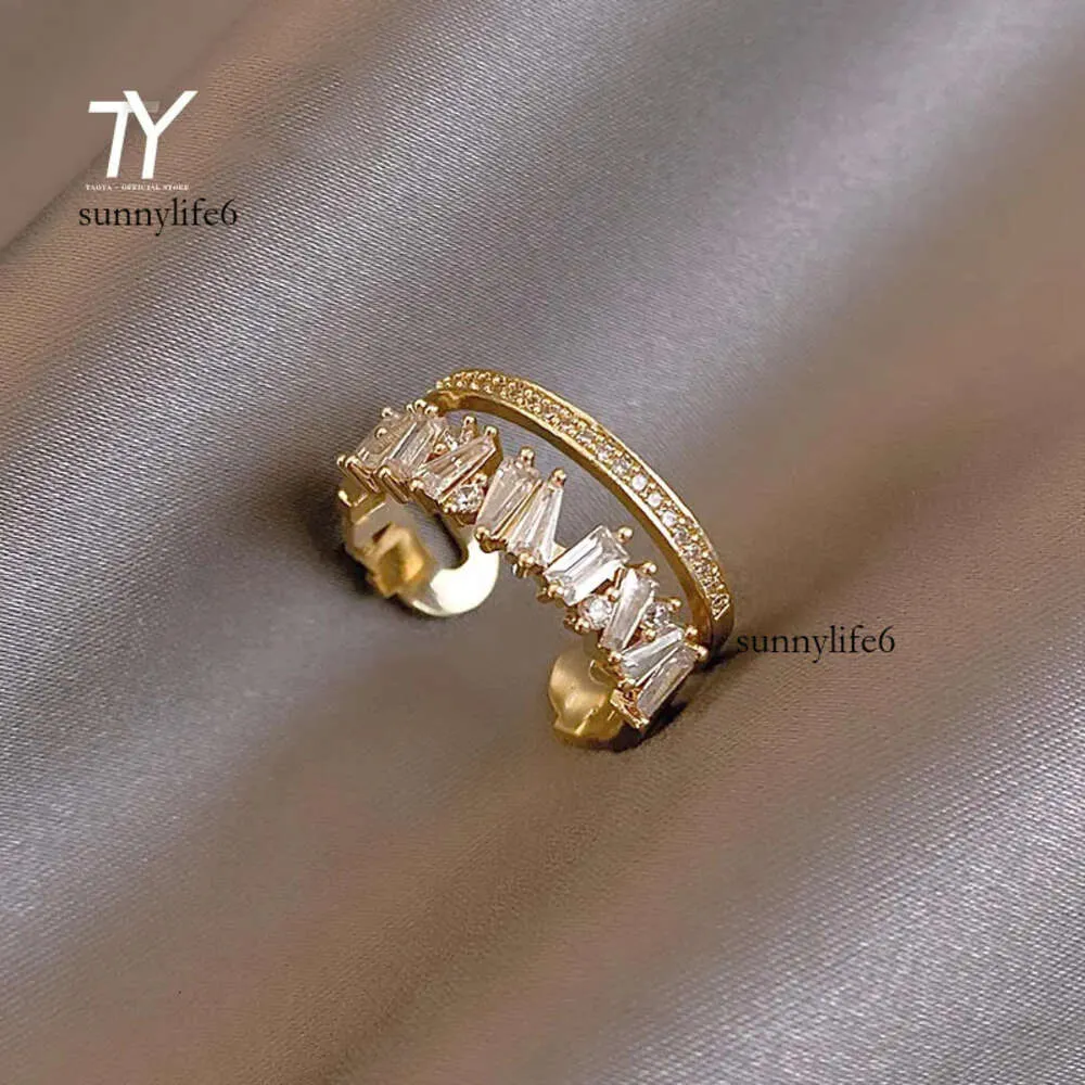 Band Zircon Gold Dubbel studentöppningsringar för kvinna 2021 Fashion Gothic Finger Jewelry Wedding Party Girl's Sexy Engagement 2024 Designer Ring