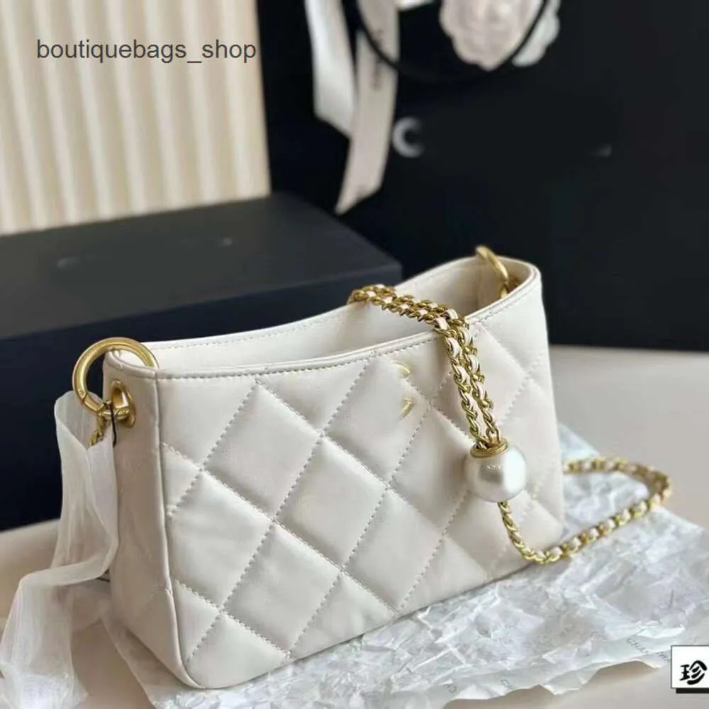 DHgate Luxury Designer Womens Handbag with Pearl Detailing Elegant Crossbody Shoulder Bag for Versatile Style Bags Luggage Accessories