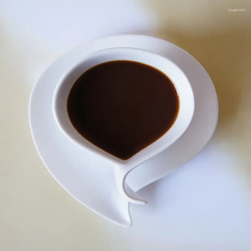 Mugs Valentine's Day Gift European Simple Comma Coffee Cup And Plate Set Creative Ceramic Breakfast Milk Tea