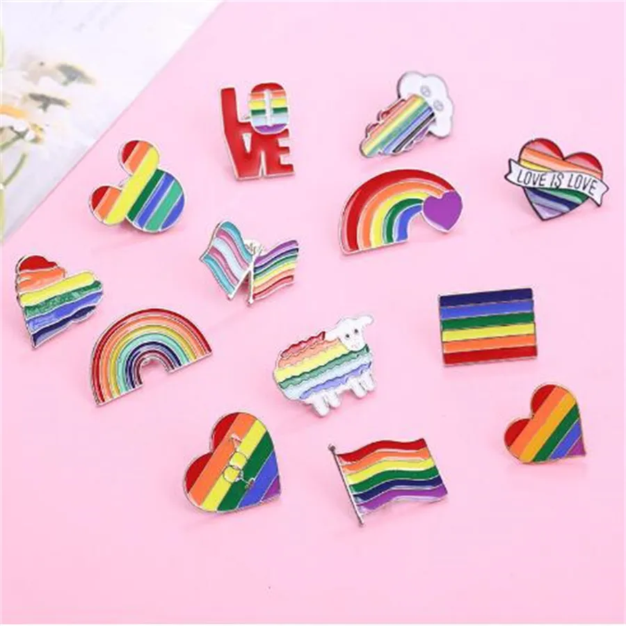 Creative Rainbow brooch, Love Rainbow Bridge Rainbow Flag Alloy Emblem Cartoon Cute Clothing Pins, and Small Accessories AB289