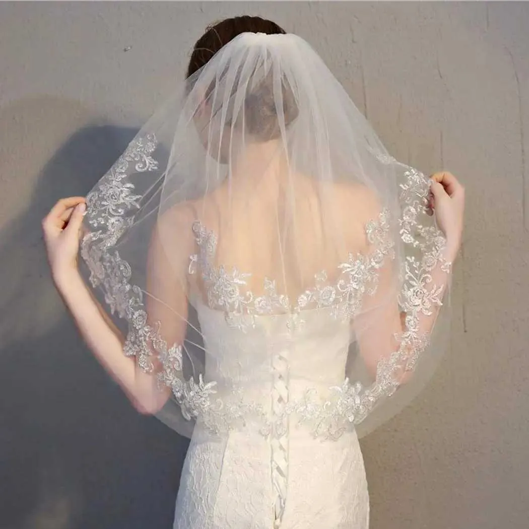 Gioielli per capelli Matrimonio in pizzo da sposa per spose Velo da sposa a 2 livelli applicato a vita corta con pettine Veli di tulle morbidi_voghion.com