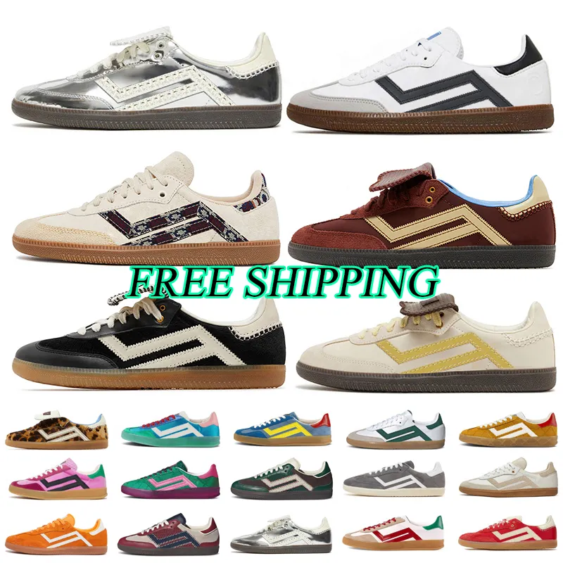 Casual Shoes For Men Women Designer Platform Sneakers Black White Pink Velvet Red Green Suede Blue Silver Mens Womens Outdoor Sports Trainers