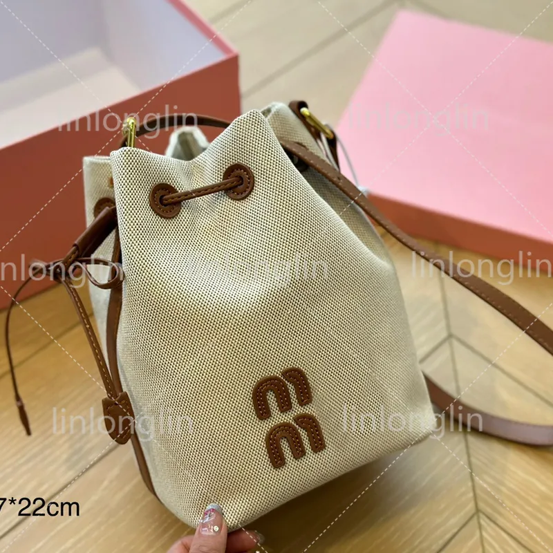 Borsa per spalle a spalla Bota di spalla Bota di lusso in tela Borsa di lusso da donna Pulosa in pelle in pelle MINI TOTE TOTE 3 Colori Borse per cinturino regolabile