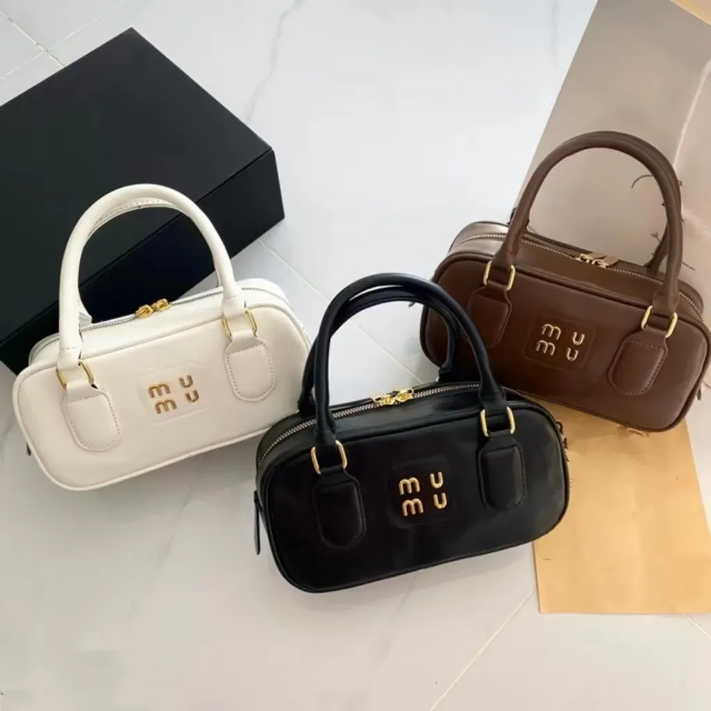 Designer Handbags Shell Bag Purses Undergram Bags Fashion Womens Pochette Hobo Shoulder Bag Combination Bags Crossbody Designers Clutch Sling Purse