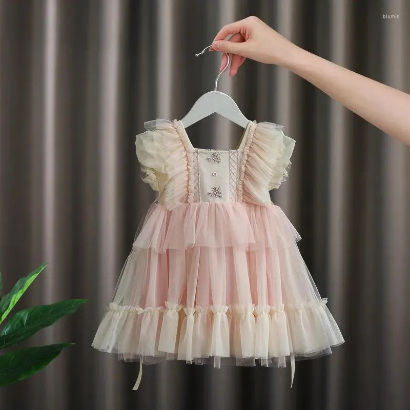 Flickaklänningar 2024 Baby Girls Lolita klänning för barn Ruffles Bell Bottom Princess Costume Wear Lovely Children Summer Clothing