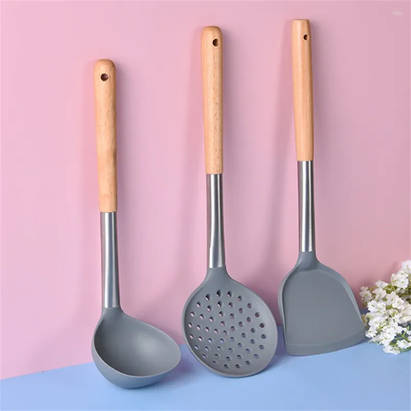 Spoons Frying Shovel Non Stick Anti-scalding High Temperature Resistance Hanging Hole Non-slip Kitchen Utensils Kitchenware Silicone