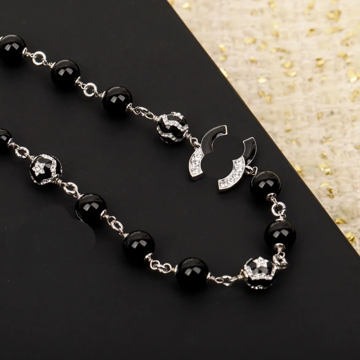 Designer neue Mode Halskette Boutique 925 Silberschild elegantes Mädchen Exklusive Halskette Hochwertige Schmuck Diamant Eingeladene Halskette mit Box Geburtstagsfeier