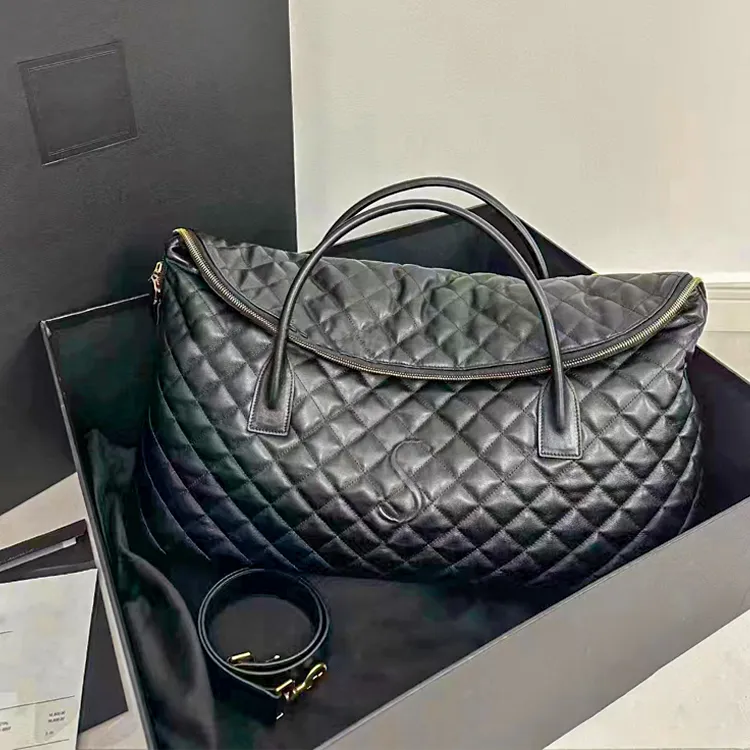 Ad alta capacità ES in pelle trapuntata Duffle Bag Danni Designer Borse da donna Viaggia per bagagli neri da bagagli da uomo Tote Pochette Luxury Clutch Spalla a croce Cross Body Shopper Borse