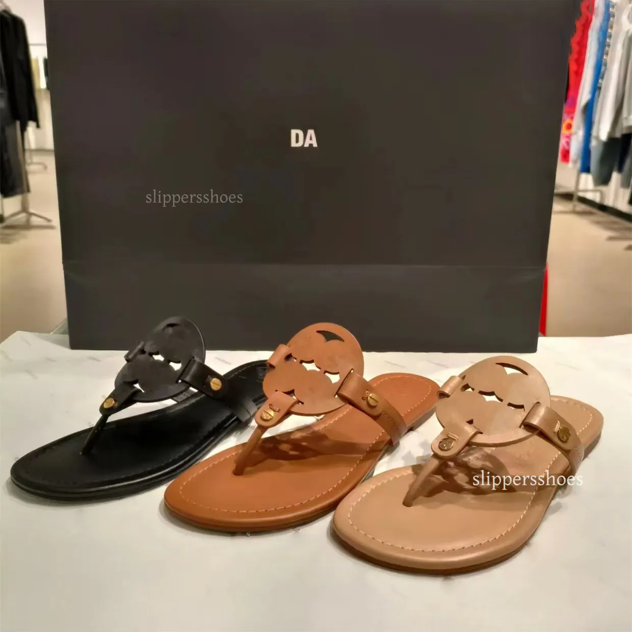 Tori Birch Slippers Designer Sanda Travel Stor storlek Sandal Summer Flip Flop Black Brown Matte äkta läder Cool för Outwear Flat Bottom Beach For Shoes