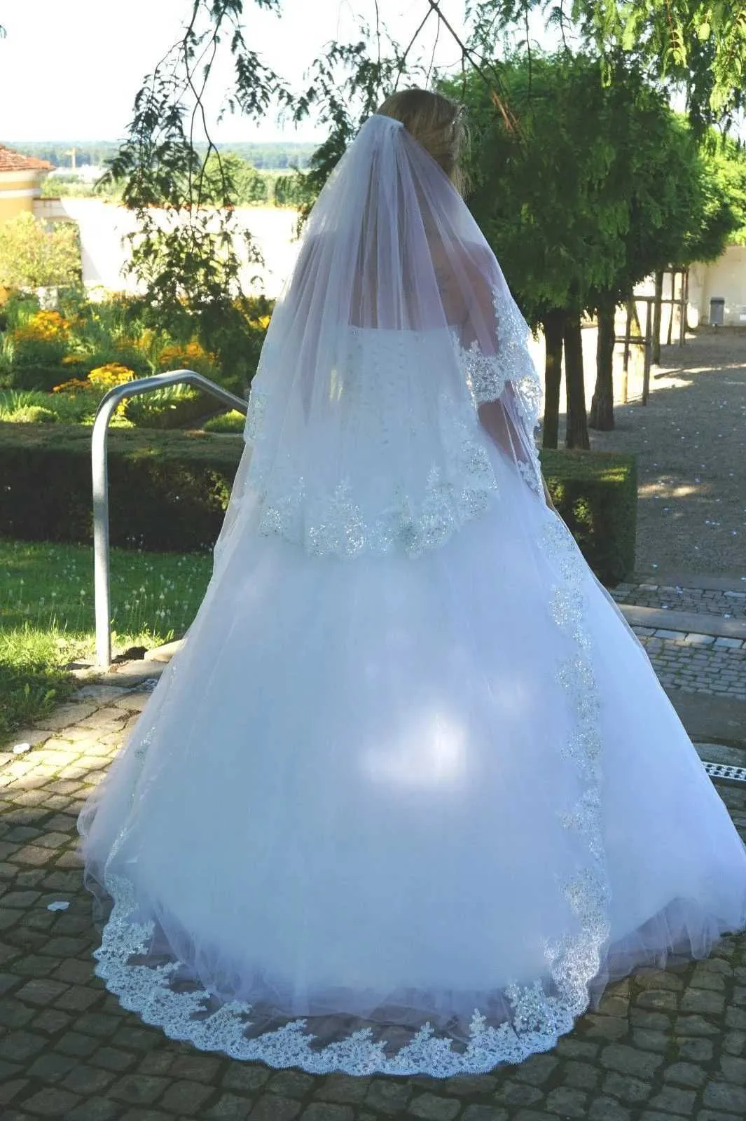 Gioielli per capelli 2023 Elegante due strati Velo da sposa in pizzo con pettine Accessori da sposa per donna Bianco Avorio Voile Lungo Mariage_voghion.com