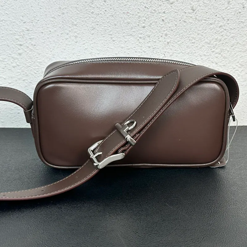 Rectangle Camera Bag Men Designer Bag Women Crossbody Bag Retro Shoulder Bag Purse Smooth Cowhide Handbag Messenger Bag Founder Hardware Adjustable Wide Strap From 74 27 DHgate