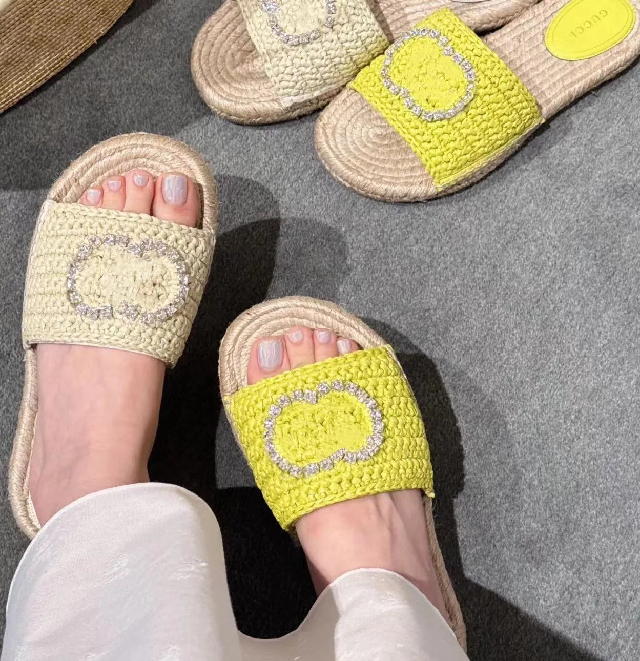2024 Women`s Slippers Summer Sexy sandals Designer straw woven platform sandals Flats Fashion old shoes women beach comfortable outerwear shoes