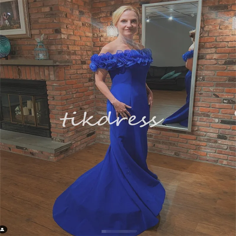 Royal Blue Mother of the Bride Dress 2024 Off Shoulder Ruffles Wedding Guestjurk 2024 Mermaid avondjurken Bruidegom Mom Formele feestjurk Elegante feestjurken