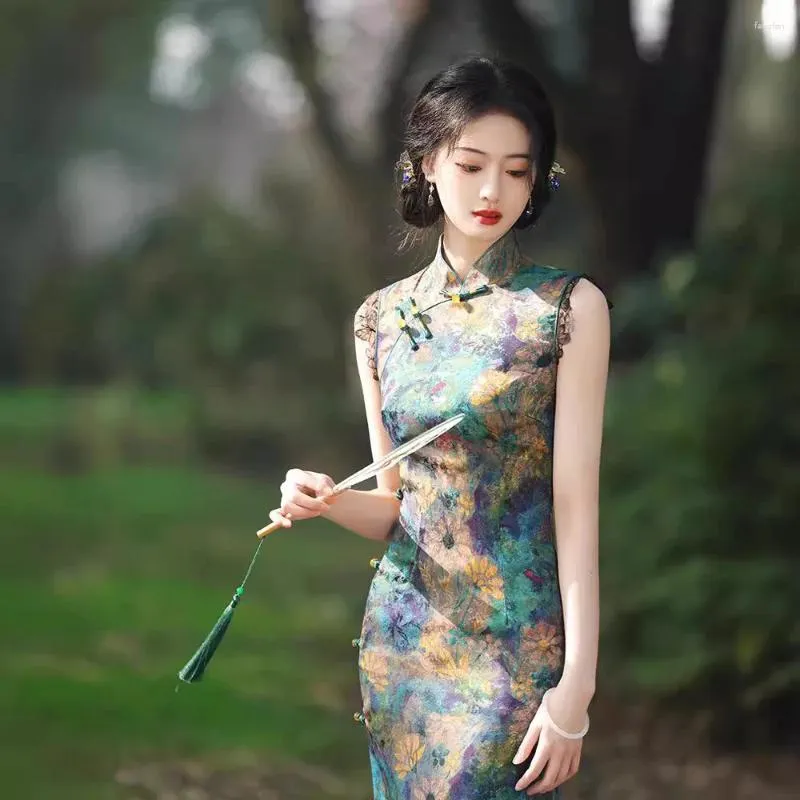Vintage Chinese cheongsam and Sleeveless Slim Fit Elegant Novelty Ethnic Clothing for Women Plus Size 3XL
