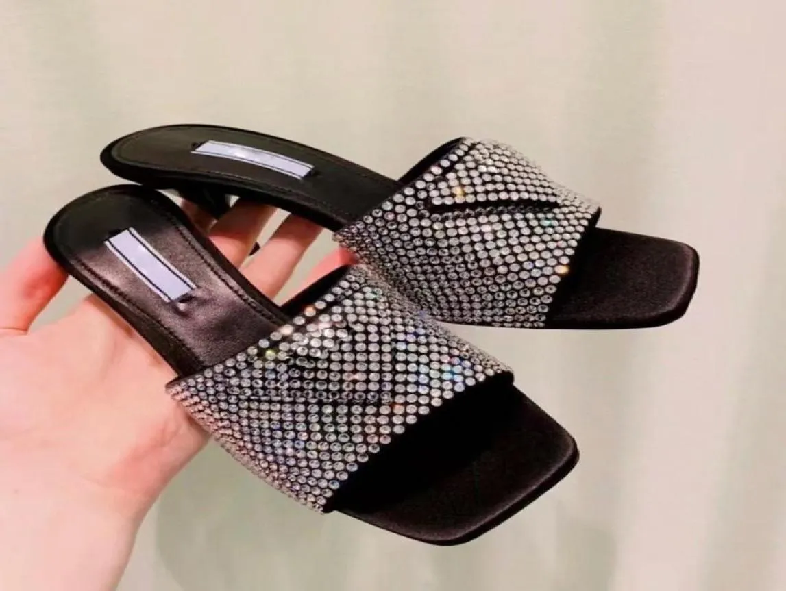 2021 Designer Designer Sandals Sandals High Heel Slippers Top Real Leather Sling Slides Женские туфли летние модные блюда