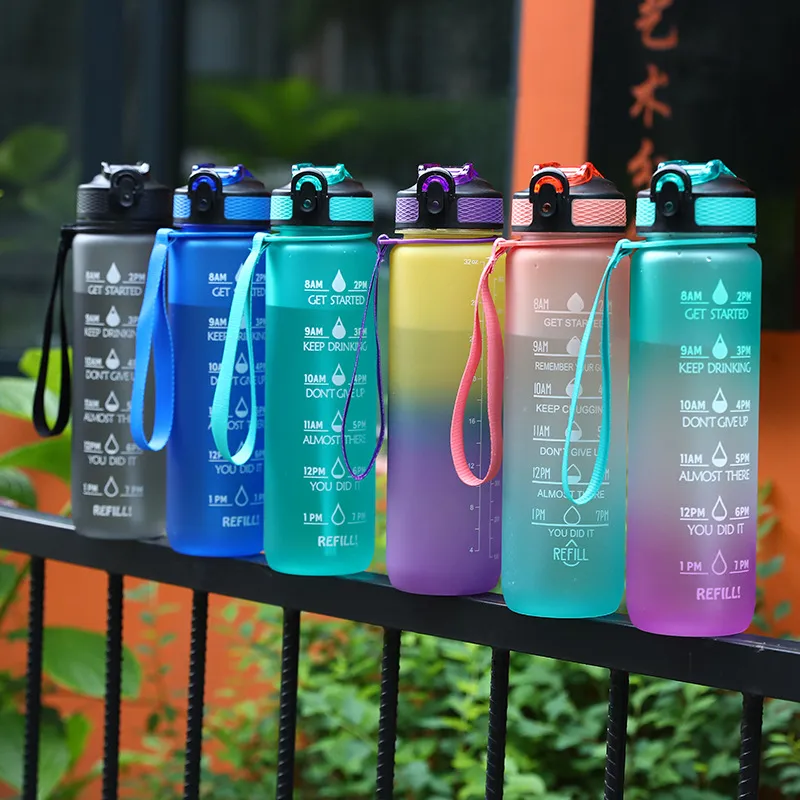 Nowe duże kubki pojemności Gradient przenośna plastikowa butelka z wodą ze słomką 1000 ml Multicolors Outdoor Podróżujący sport