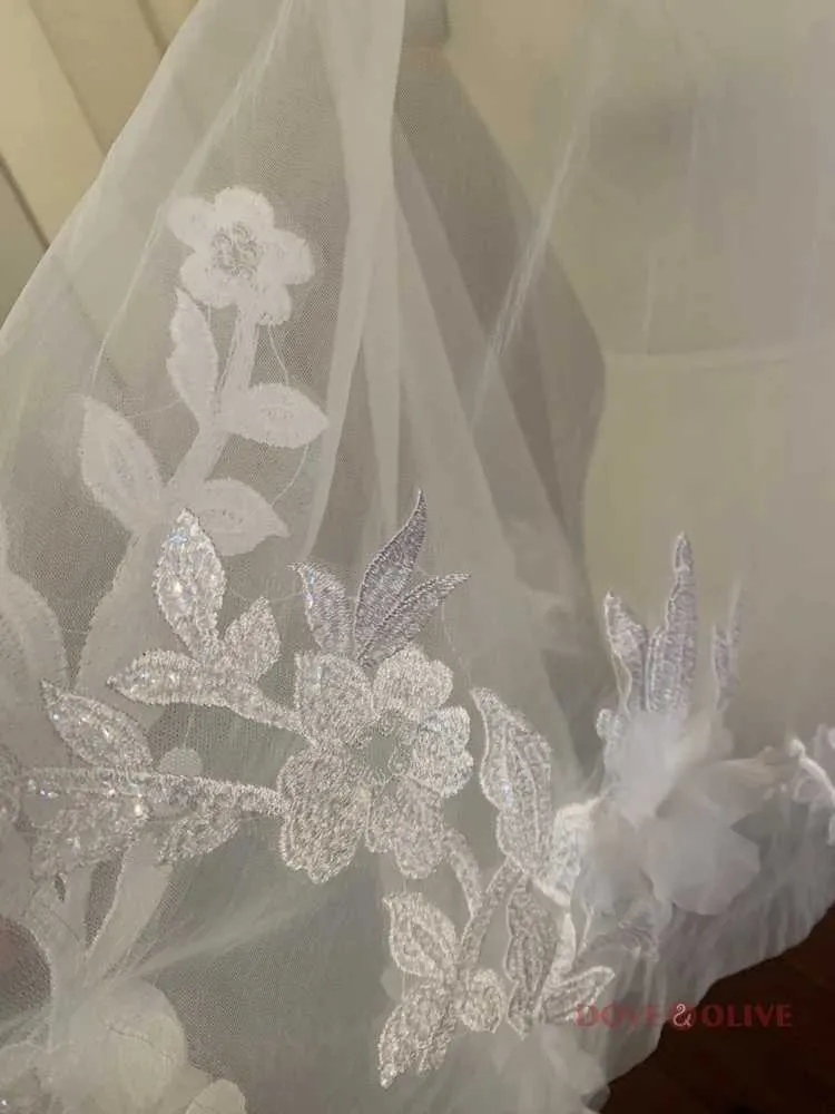 Gioielli per capelli 60cm-90cm Velo da sposa floreale con applicazioni in pizzo Due strati con pettine Accessorio per copricapo da sposa in tulle_voghion.com