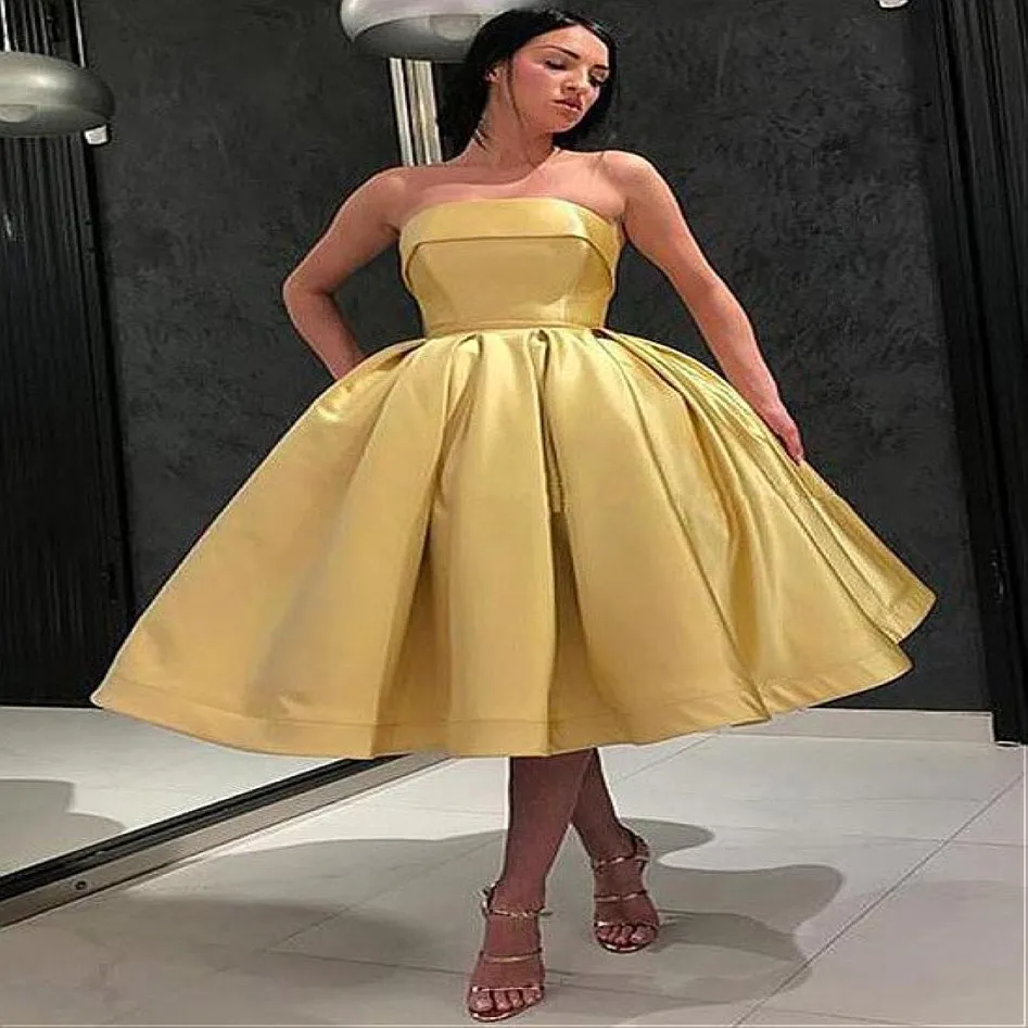 Altın Kısa Balo Elbiseleri Straplez Çay Uzunluğu Basit Resmi Parti Gowns Puffy Satin Artı Boyut Arapça Akşam Elbisesi Kadınlar İçin 313y