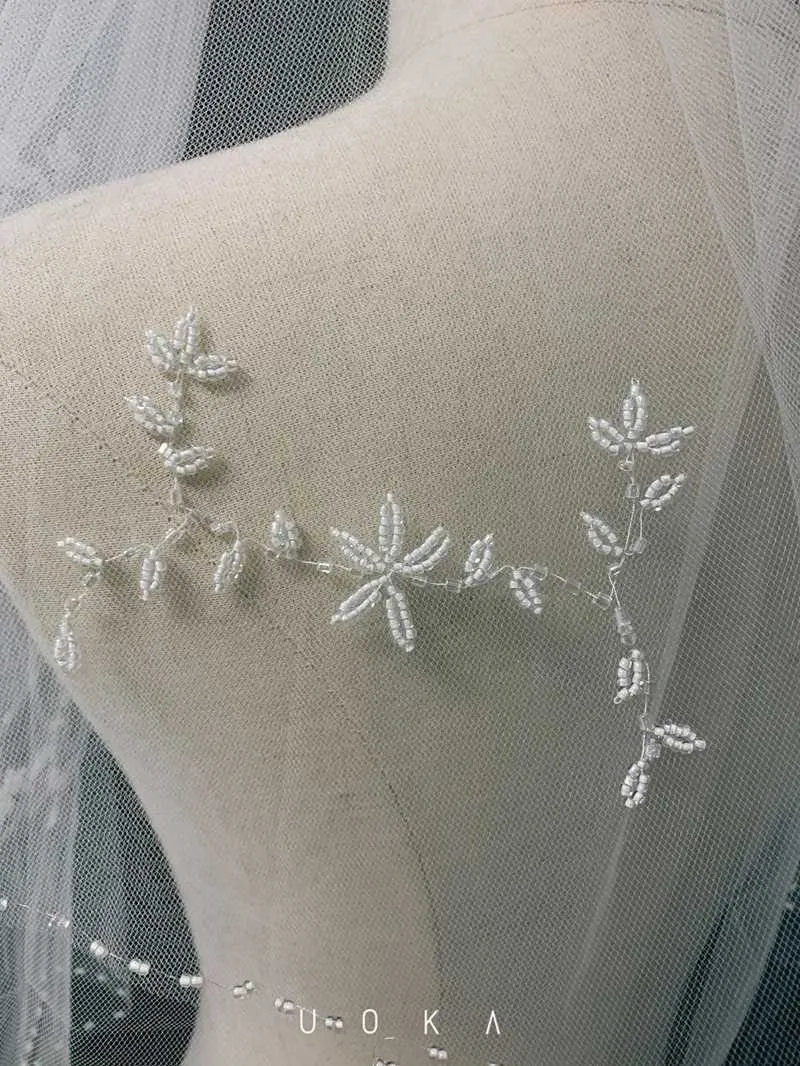 Beaded Wedding Veil For Brides Sparkly Two Tier Bridal Headpiece_voghion.com