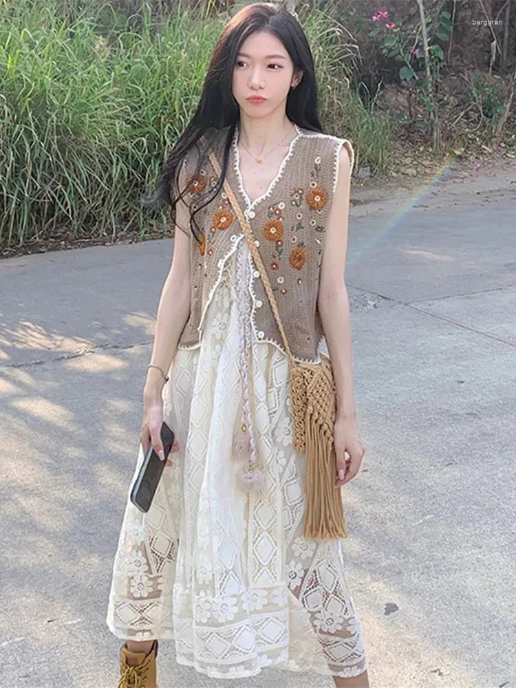 Casual Dresses Summer Women 2024 Boho Chic Vintage Ethnic Brodery Crochet Vest and Lace Dress i matchande uppsättningar