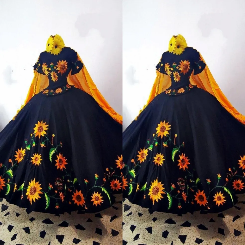 2023 Fashinable Mexcian Quinceanera sukienki słonecznikowe haftowane z łuku ramię Charro Sweet 15 sukienka Formalne suknie Motyw Vinat 256T