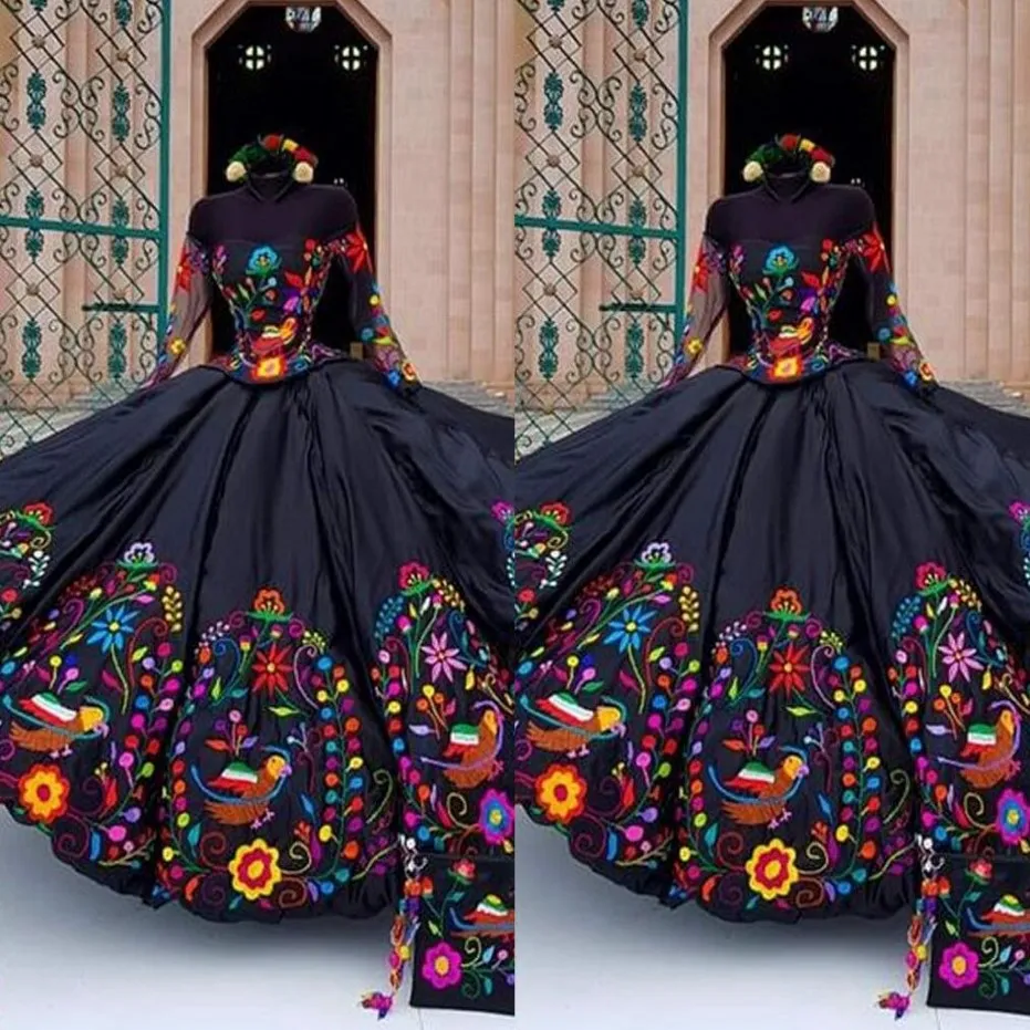 2023 maniche lunghe vintage abiti da quinceanera in stile messicano charro fuori spalla da fiori ricamato da ballo in raso da ballo