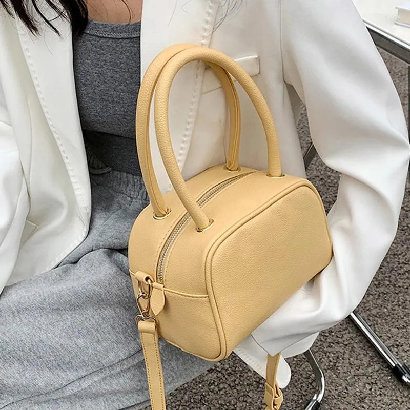 Shoulder Bags 2024 Summer Yellow Crossbody Bag For Lady Luxury Handbags Female Designer Leather Box Small Women Zip Purse
