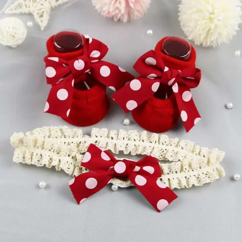 Saç aksesuarları 2pcs/set Koreli bebek kafa bandı çorapları kırmızı bowknot kız saç bandı güzel çizgili çizgili ekose yaylar bebek çorap çocuk saç aksesuarları