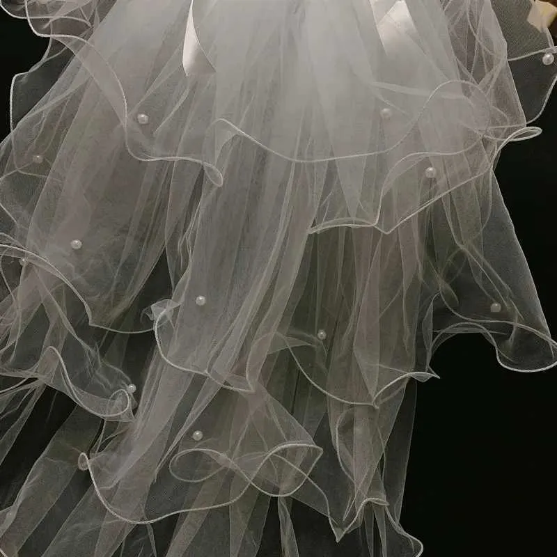 Jóias de cabelo de casamento tule curto véu de noiva barato com pente 2021 Acessórios de casamento de venda mariage 2 camadas caldo de marfim branco simples para mulheres
