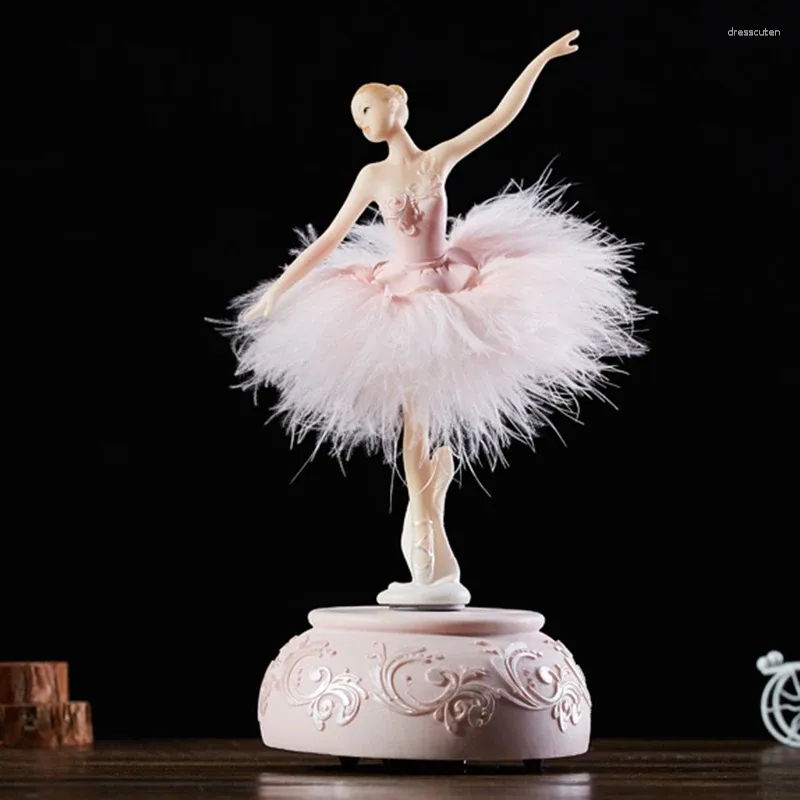 Dekorativa figurer Creative Ballerina Music Box Romantic Color Swan Lake Dancing Girl With Feather Kirt Birthday Present for Kids Rotating