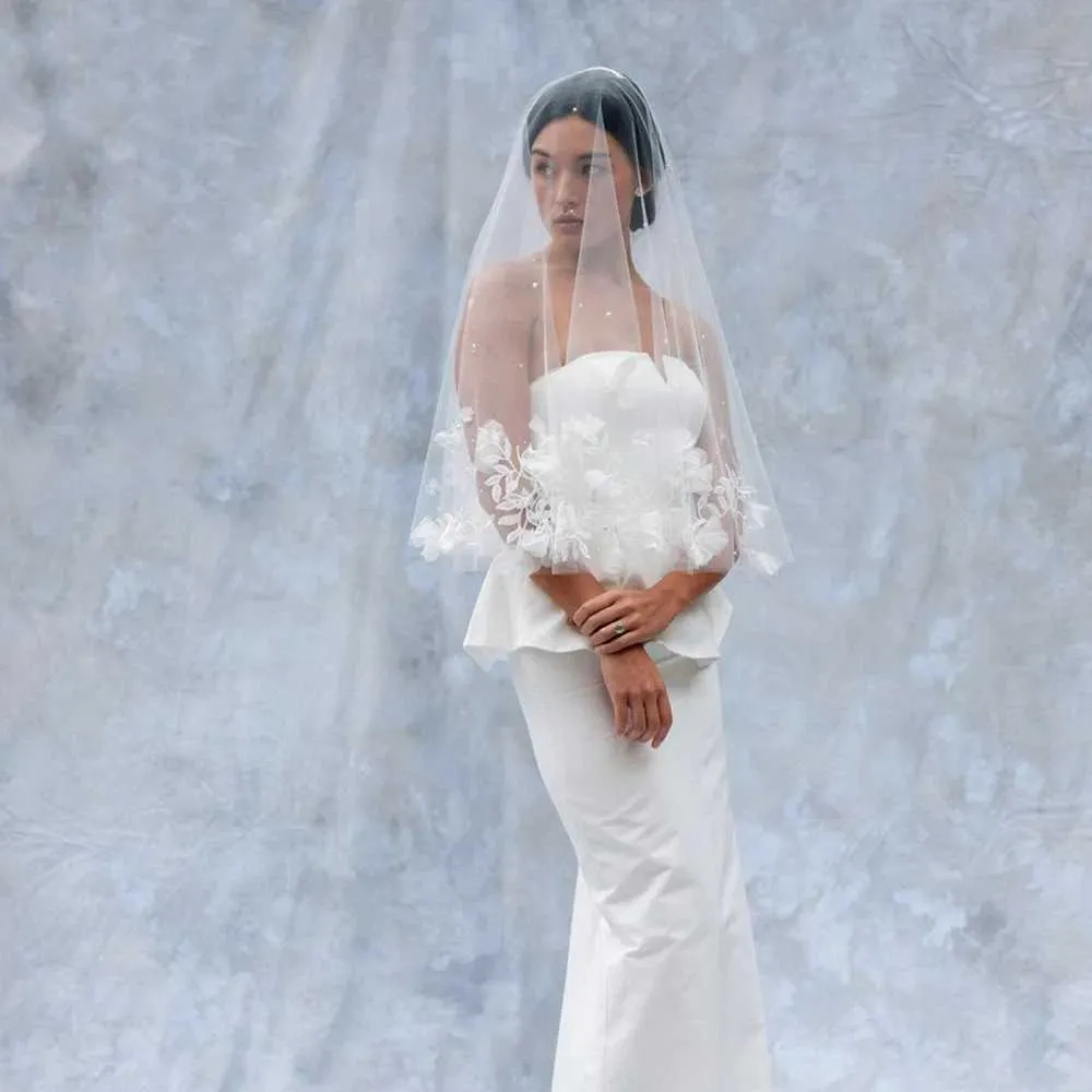 Gioielli per capelli 60cm-90cm Velo da sposa floreale con applicazioni in pizzo Due strati con pettine Accessorio per copricapo da sposa in tulle_voghion.com