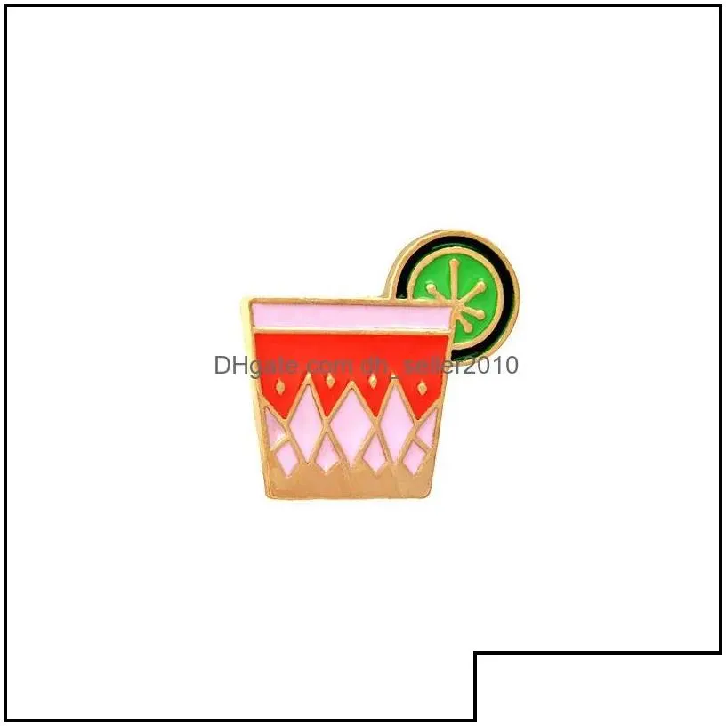 Broches broches broches broches en bois de bois de vin de vin cocktail citron main tenant l'ornement émail personnalité créative broche délicieuse g dh7h0