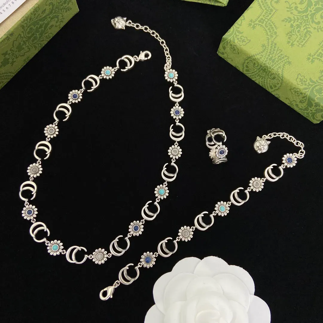 halsbandsdesigner armband för kvinna designer smycken kvinnor ringar hänge halsband lyx diamant blomma halsband bröllop gåva