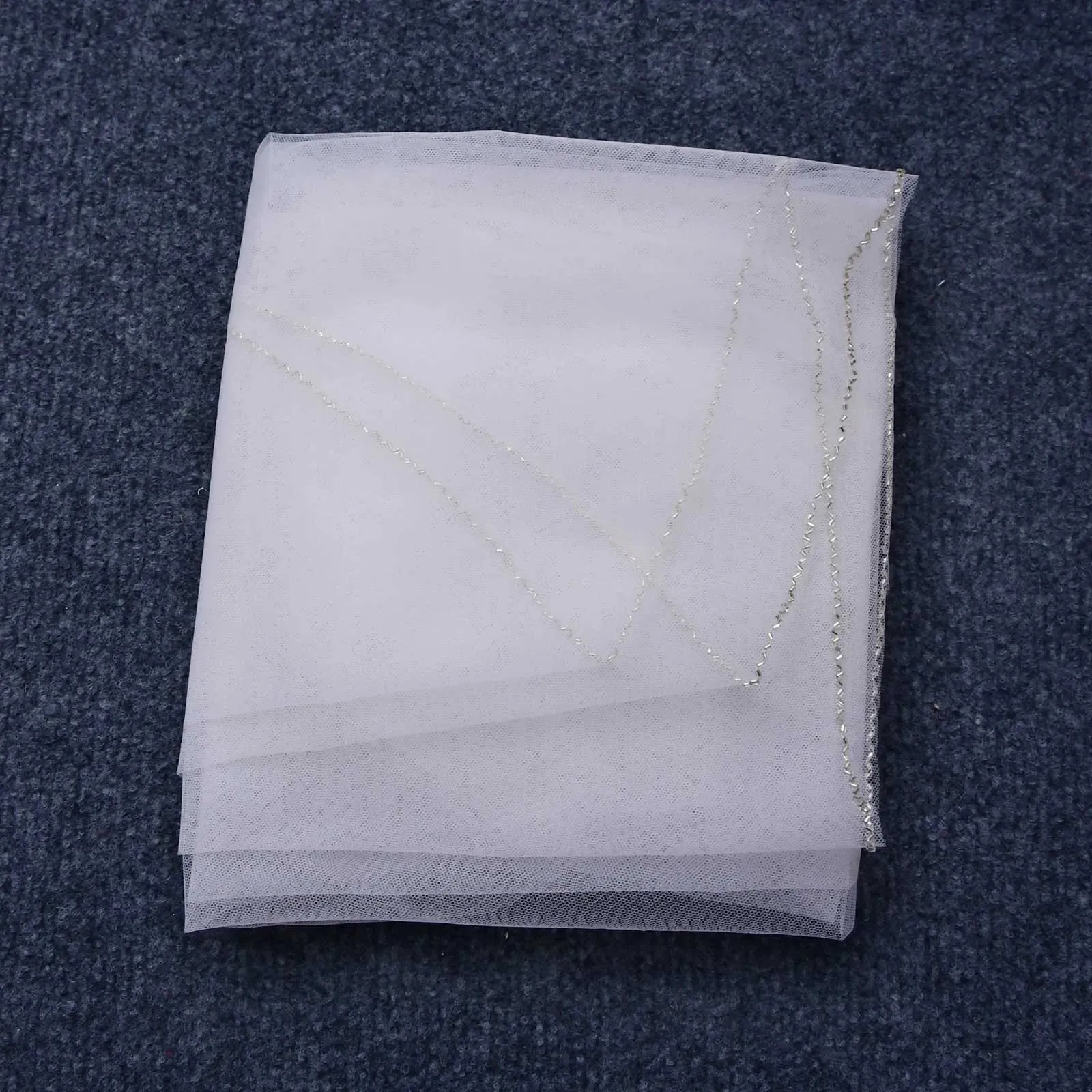 Haarschmuck Brautschleier Kristallperlen 1-stufig Hochzeitsschleier Strass Perlenbesatz Weicher Tüll mit Kamm Kathedrale_voghion.com