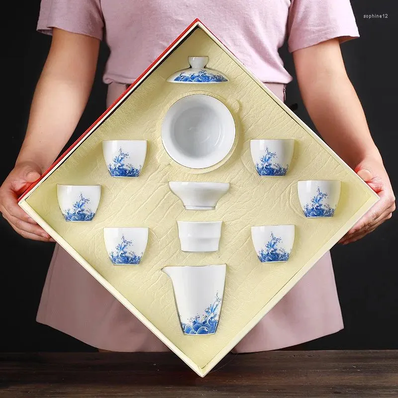 Teaware define um conjunto completo de chá Phnom Penh Japanese Cerâmica de três talentos capa de tigelas presentes Logotipo impressa uma torta