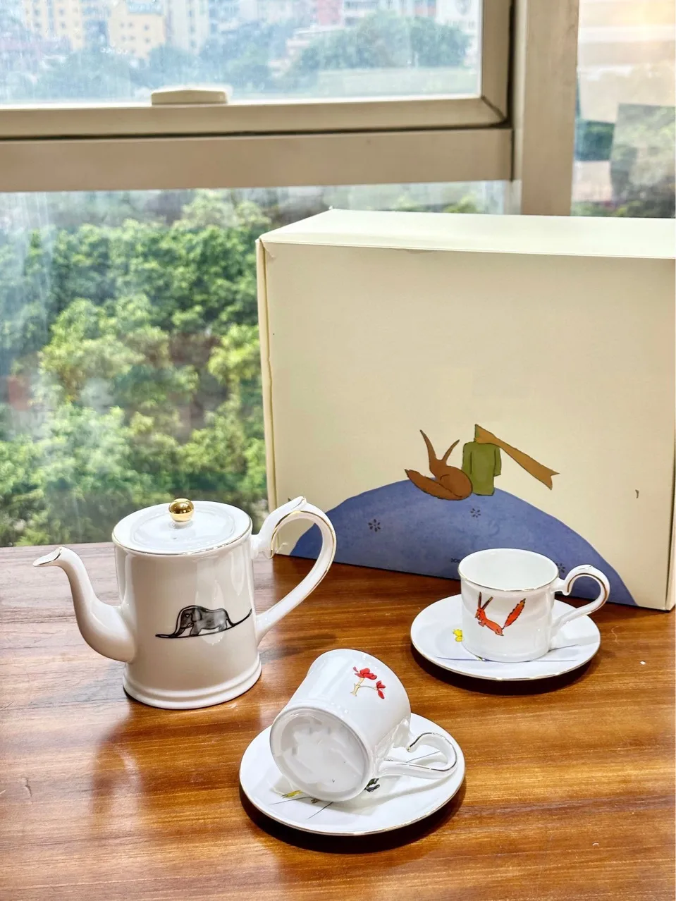 Beast-serie Little Prince Bone China Set 3-delige geschenkdoos Verpakking 1 Pot 2 Cups 2 Saucers