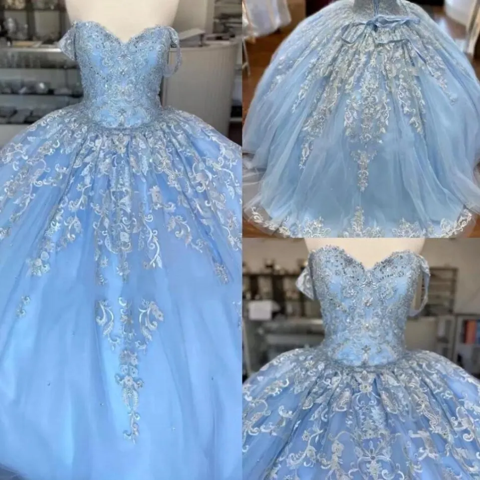 2022 Baby Blue Lace Tulle Sweet 16 Dresses Off The Shoulder Floral Applique Tulle Beaded Corset Back Vestidos De Quinceanera Ball Gowns 2583