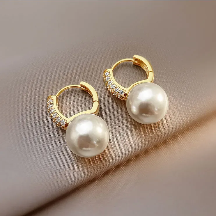 Mode Nieuw licht Luxe Simple Classic Pearl Drop Earrings Verjaardag Wedding Party Gift Woman Sieraden Stud -oorbellen