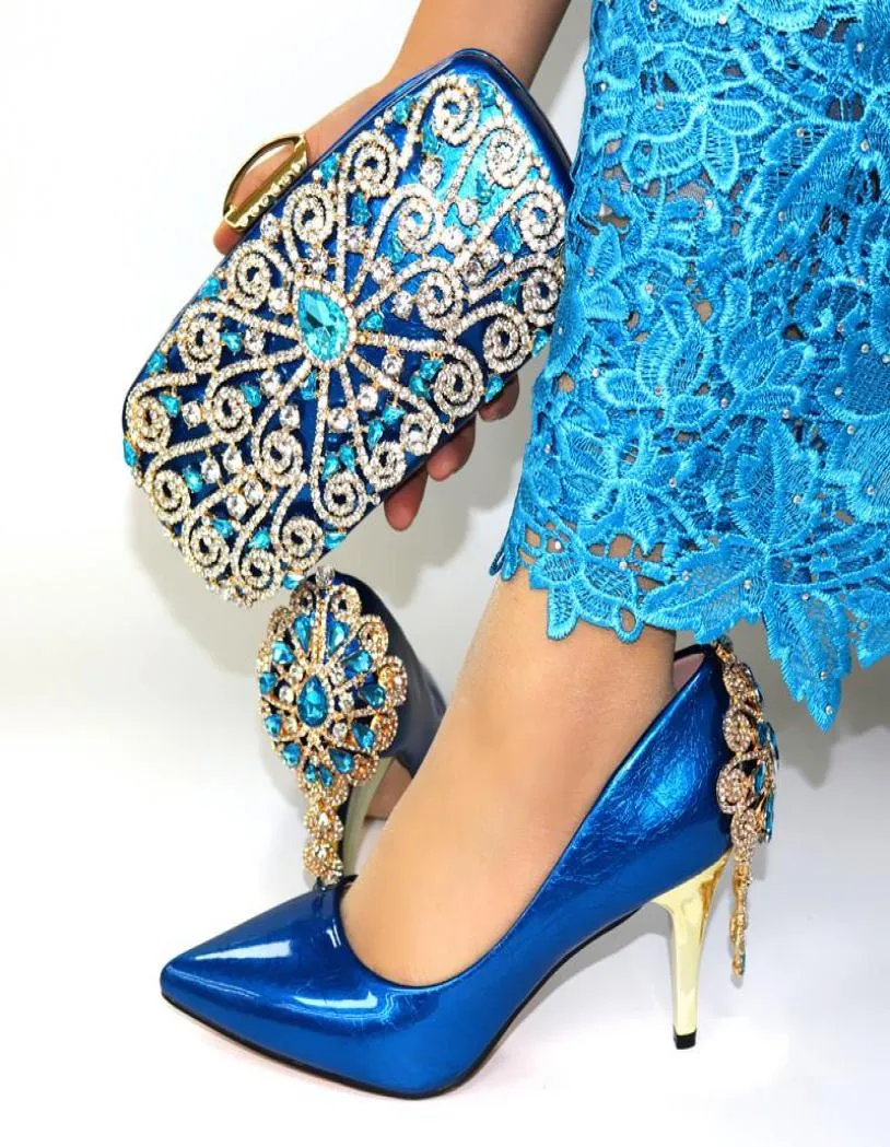Couleur bleue Italienne Femme haute sandales et sac assorti ensemble pour des chaussures africaines de fête pour correspondre à la robe8890848