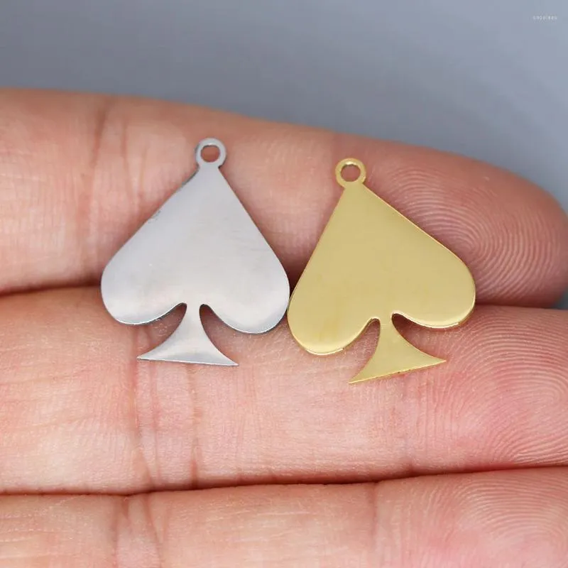 Colliers pendants 3pcs / lot carte en acier inoxydable coeurs de poker Charmes pour les bracelets de bricolage Boucles d'oreilles accessoires de bijoux