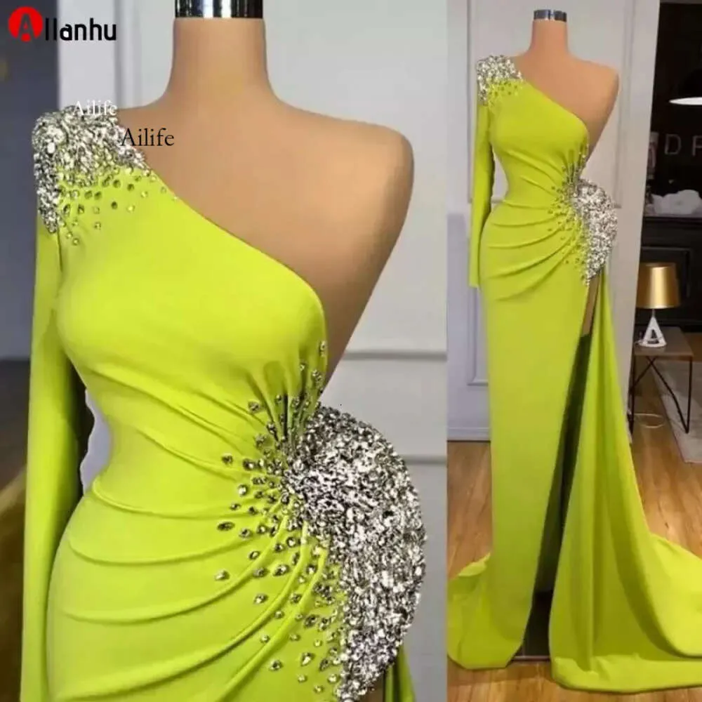 جديد 2022 Green Green One One Counter Dresses Warks Crystals Satin Mermaid High Sexy Sexy Women Dubai Party Party Dress Long Long 0515