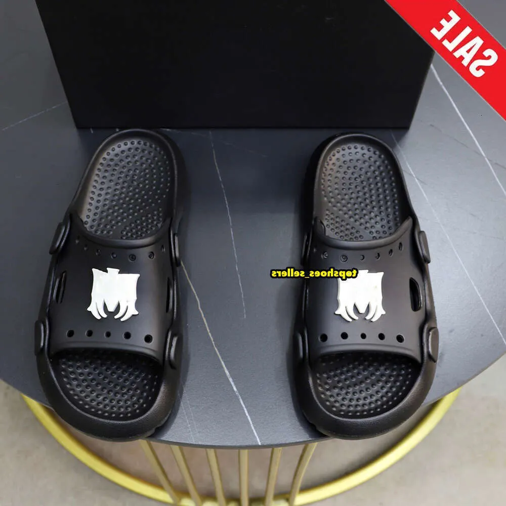 Designer Stylish Slippers For Mens Casual Sports Slides Sandals Black White Sandle Sliders Man Summer Beach Room Shoes Mules 45