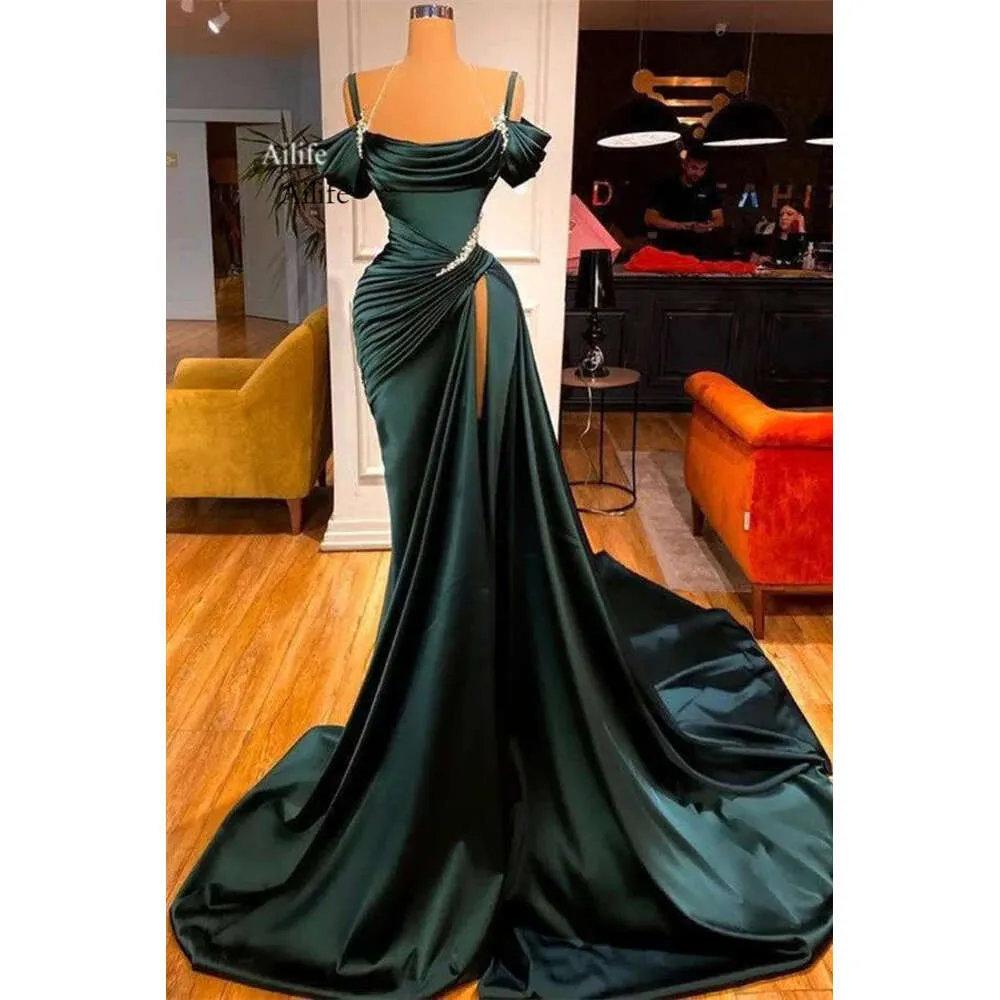 2023 Eleganckie ciemnozielone sukienki wieczorowe Oszałamiające na ramionach Sukienki na bal maturę z wysokim podzielonym długimi rozsiankami Formalne BC11179 0515