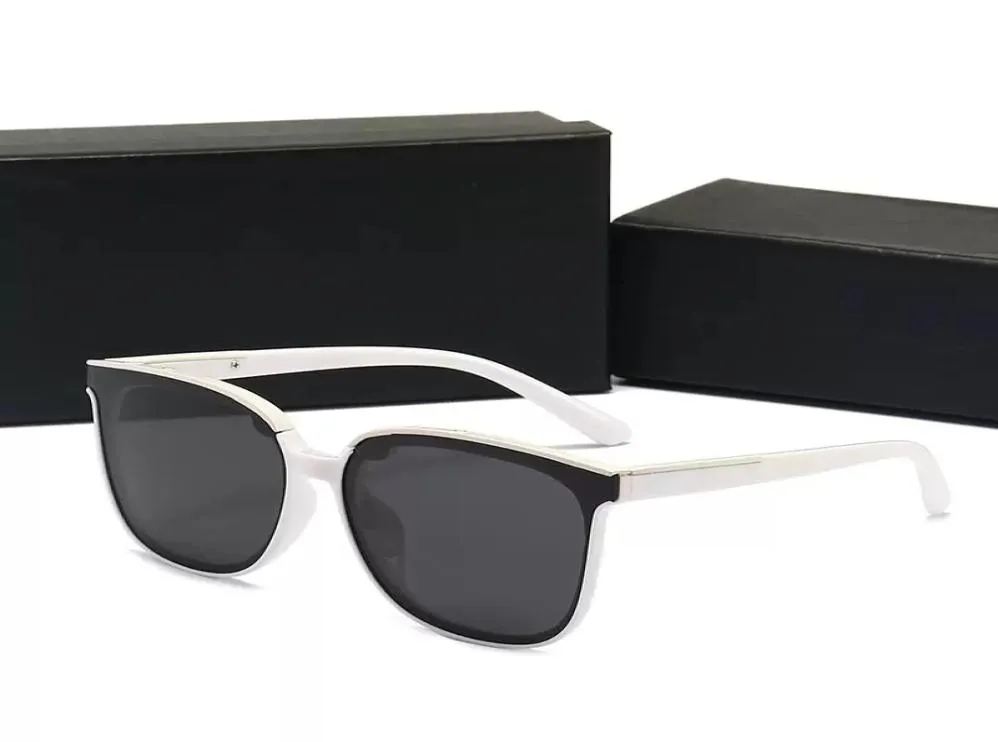 Lyxiga modedesigners solglasögon män kvinnor topp hårdvara antiuv polariserade UV400 linser katt öga rese strand ö utomhus spor6829558