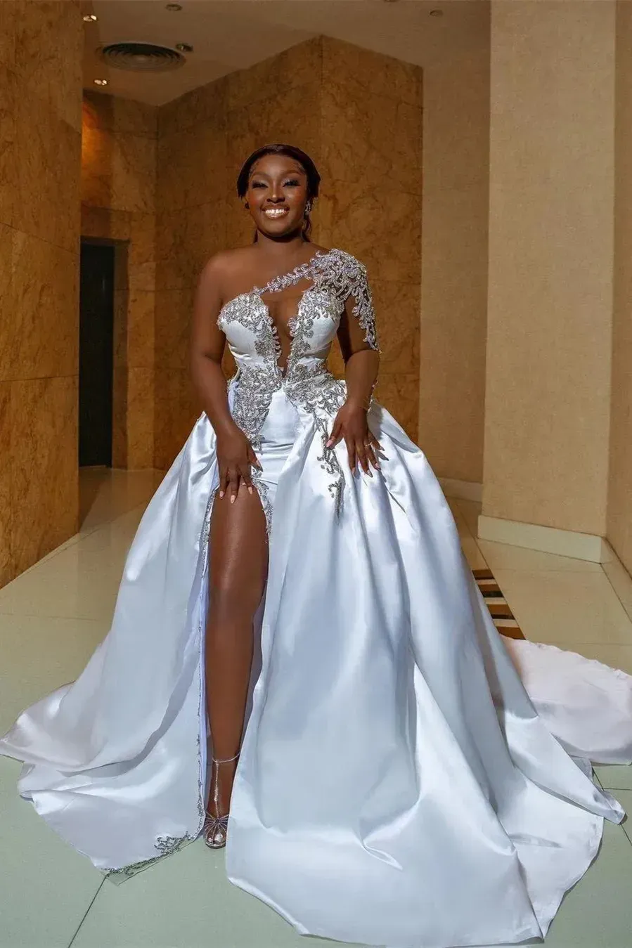 ASO EBI African Sexy High Split Wedding Dresses A Line One Shoulder Beaded Appliques Keyhole Neck Slit Bridal Gowns Plus Size Robes BC14877