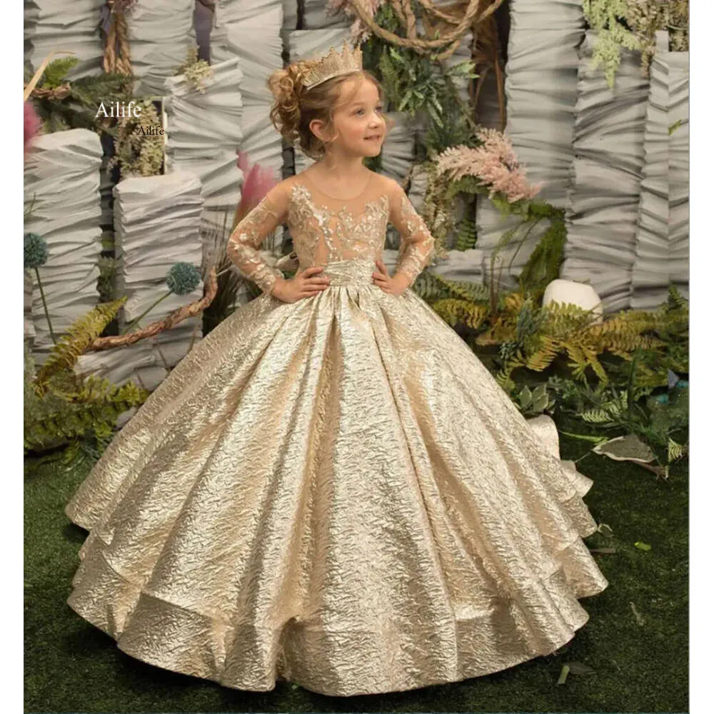 Gold Flower Girl Dress Princess Illusion Sleeve con bottoni a fiocco succulento Gritta di compleanno per la festa per matrimoni per bambini Bridesmaid 0515