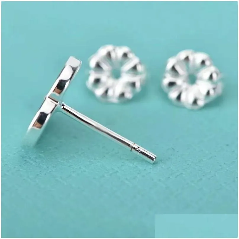 Stud S925 Sterling Sier Sweet Heart Designer örhängen för kvinnor Lyxvarumärke Bokstäver Söt engagemang Asymmetriska öronringar örhängen Dr DHK0Z