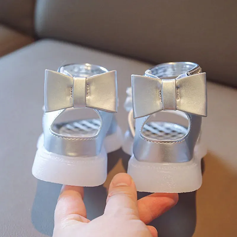 Girls Princess Sandals Summer Baby Sparkly Rimestones Bow Shoes Fashion Nonslip Flat Childrens Boots G05283 240506 Du 18 31 DHgate