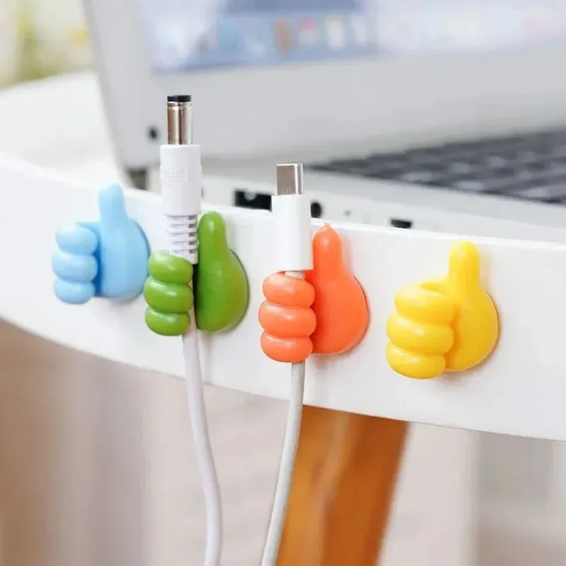 Mini organizador de cabos de polegar Silicone Cable Gerenciamento de cabos USB clipes de mesa Gerenciador de fios de fios de fios para fone de ouvido Mouse Bobbin Winder